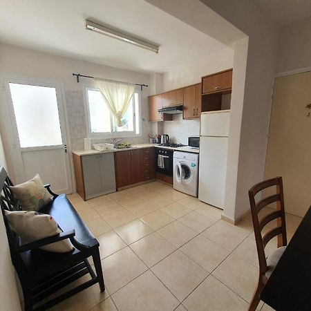 Ancient Paphos - Cozy Place Next To The Sea, Marina, Historical Sites, Buses, Mall, And Market 외부 사진