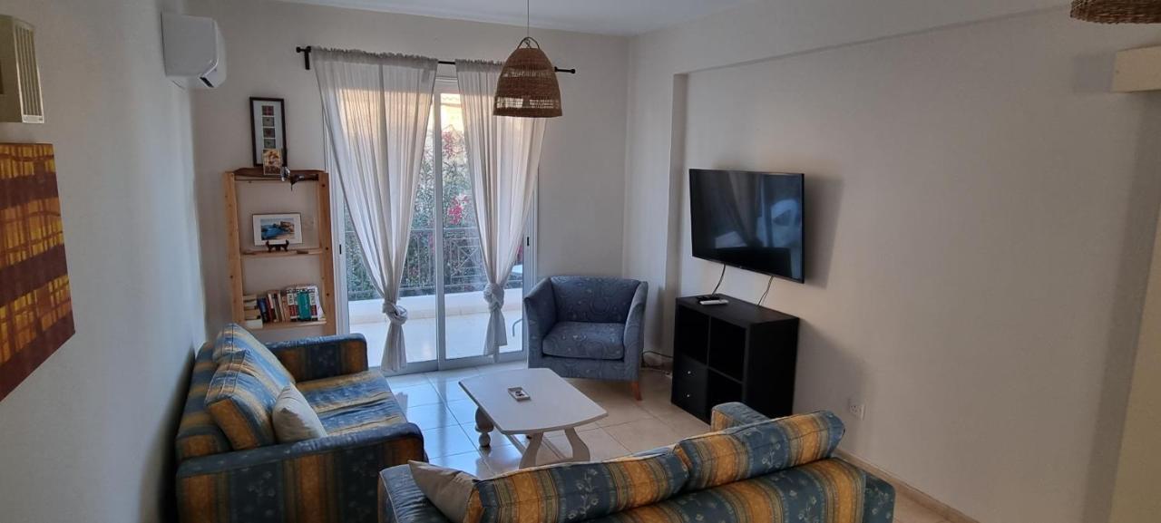 Ancient Paphos - Cozy Place Next To The Sea, Marina, Historical Sites, Buses, Mall, And Market 외부 사진