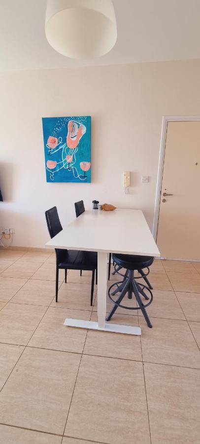 Ancient Paphos - Cozy Place Next To The Sea, Marina, Historical Sites, Buses, Mall, And Market 외부 사진
